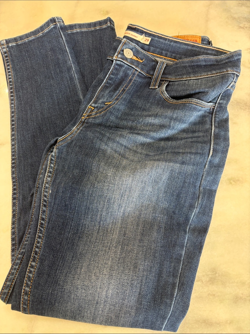 Levi’s Classic Midwash Blue Women's Jeans - super skinny-29